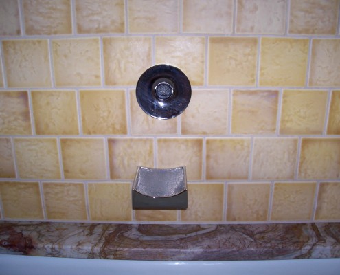 Kohler Tub Spout with Drip Tray